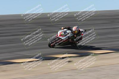 media/Oct-13-2025-Moto Forza (Mon) [[a66d839500]]/3-B Group/Session 2 (Bowl)/